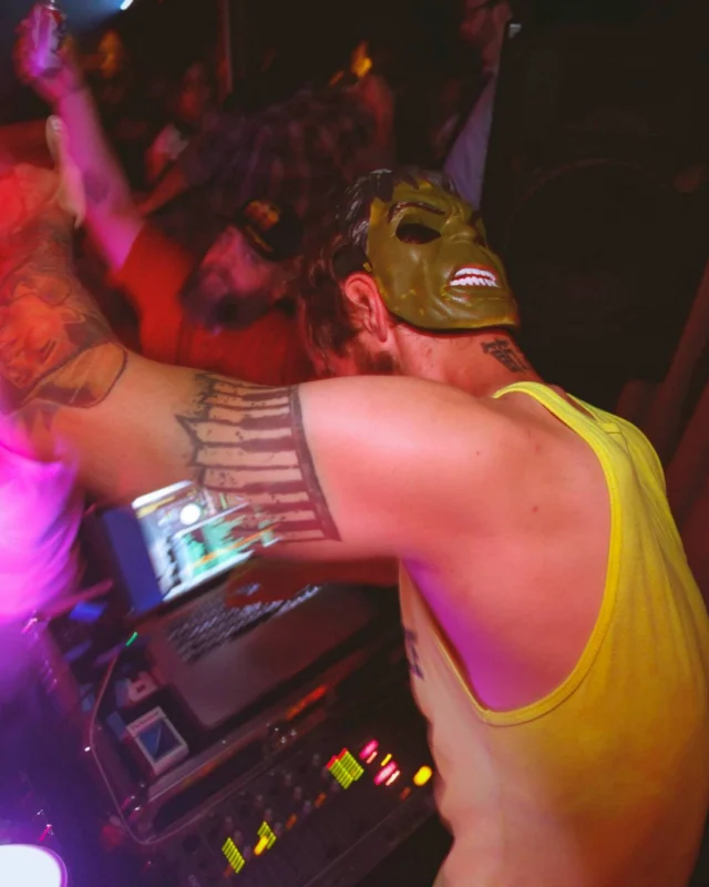 Nonsense EAV Launch, May 29, 2015. Photo by Oh Snap Kid.