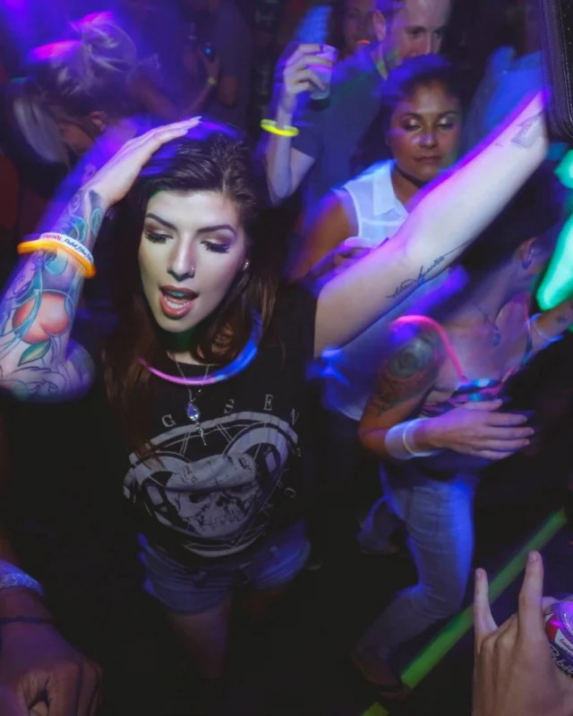 Nonsense EAV - GLOW IN THE DARK! GET RIDICULOUS, ATLANTA! Photos by Malik Webb