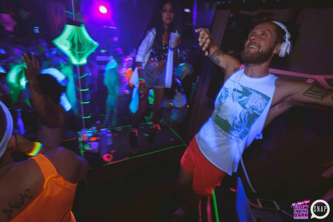 Nonsense EAV - GLOW IN THE DARK! GET RIDICULOUS, ATLANTA! Photos by Malik Webb