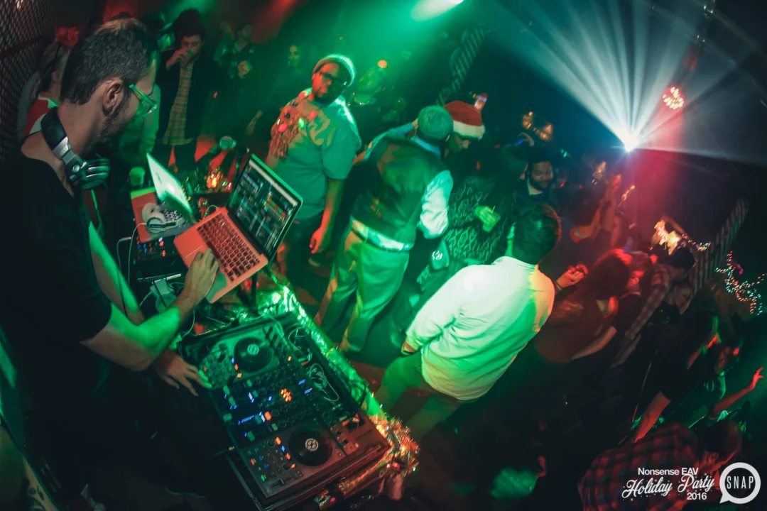 Nonsense EAV 2016 Holiday Party! Kimber! Fuller! Santa! The Basement was festive AF! Tag your friends! Photography by Oh Snap Kid