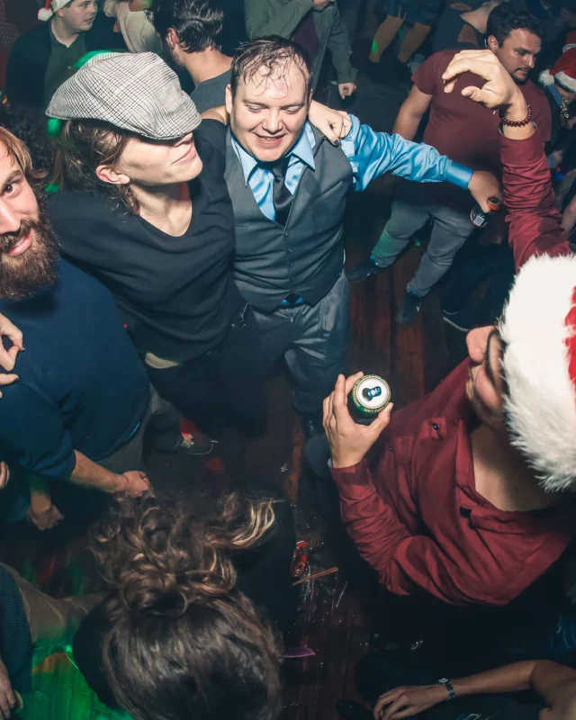 Nonsense EAV 2016 Holiday Party! Kimber! Fuller! Santa! The Basement was festive AF! Tag your friends! Photography by Oh Snap Kid