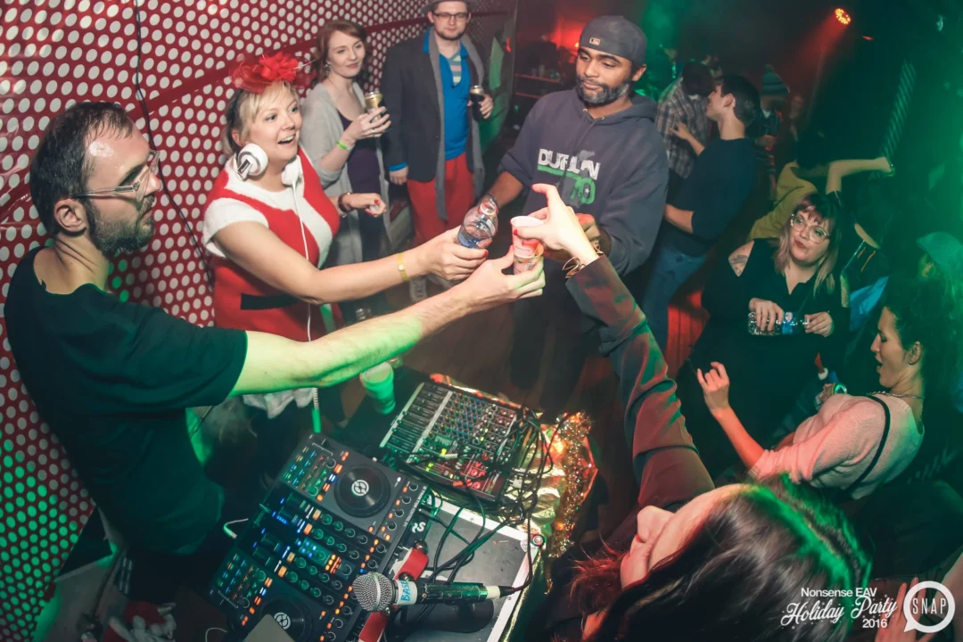 Nonsense EAV 2016 Holiday Party! Kimber! Fuller! Santa! The Basement was festive AF! Tag your friends! Photography by Oh Snap Kid
