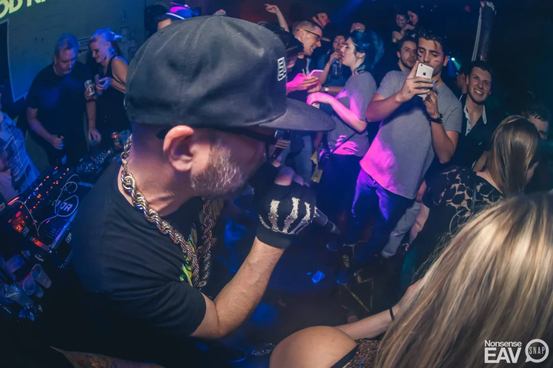 Nonsense EAV - January 2017The 3rd Friday of every month, Atlanta gets weird as heck with the Nonsense ATL crew to dance their cares away in the Basement. Tag your friends!Photos by Oh Snap Kid!