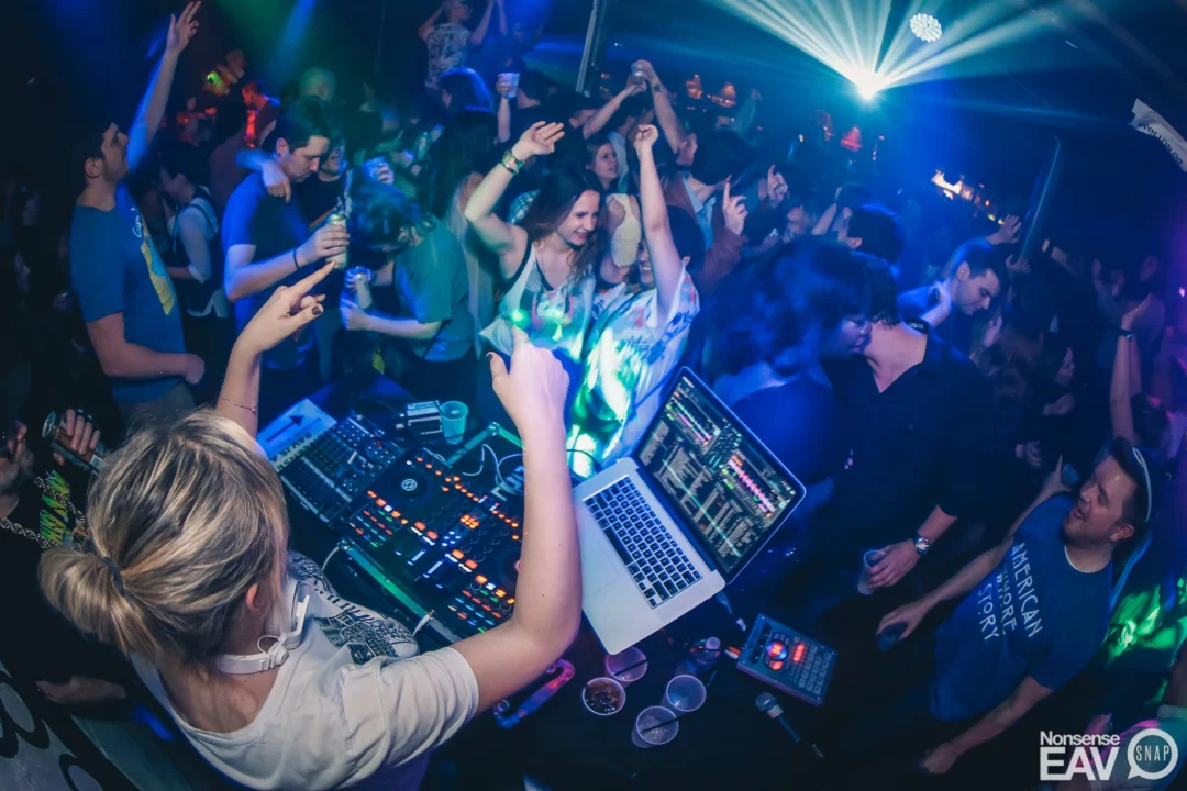Nonsense EAV - January 2017The 3rd Friday of every month, Atlanta gets weird as heck with the Nonsense ATL crew to dance their cares away in the Basement. Tag your friends!Photos by Oh Snap Kid!