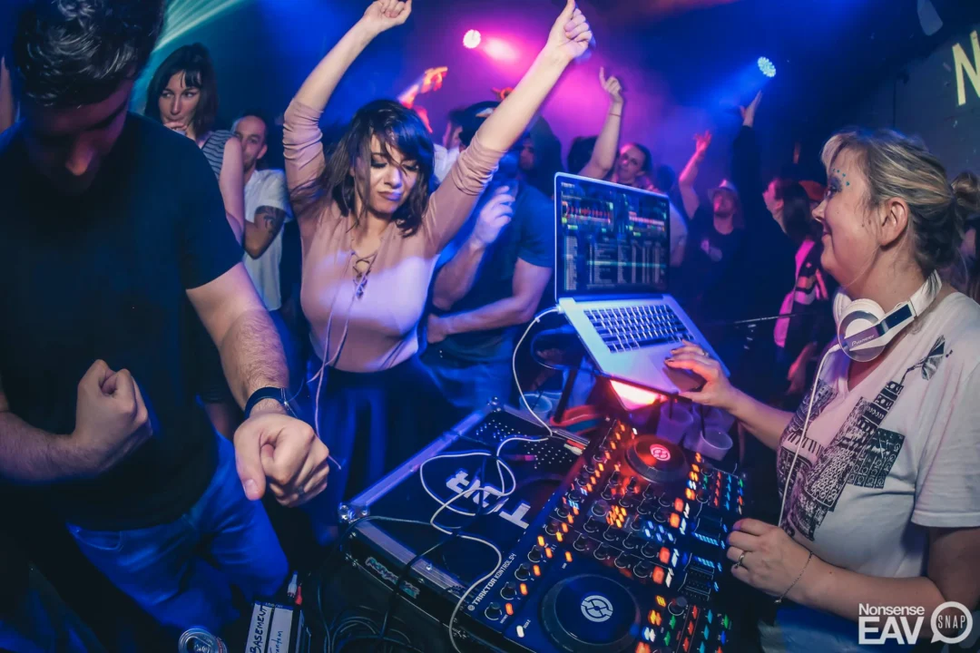 Nonsense EAV - January 2017The 3rd Friday of every month, Atlanta gets weird as heck with the Nonsense ATL crew to dance their cares away in the Basement. Tag your friends!Photos by Oh Snap Kid!