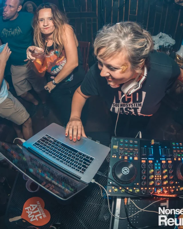 Nonsense at Noni's Reunion 2017! Saturday, September 30, 2017. Back where it all began for one night only! The DJ was Kimber. Photos by Oh Snap!