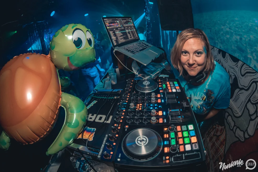 NONSENSE Under The Sea DANCE PARTY - JUNE 2018 at The Basement in East Atlanta. Kimber was the DJ. Photo by Fabeaux/Oh Snap.