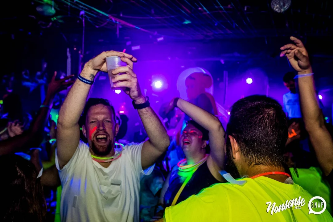 Nonsense GLOW Dance Party - July 2019 at The Basement. DJs: MP3PO & Skalaka. Facepainting by Brooke Creates. Photo by Oh Snap Kid.
