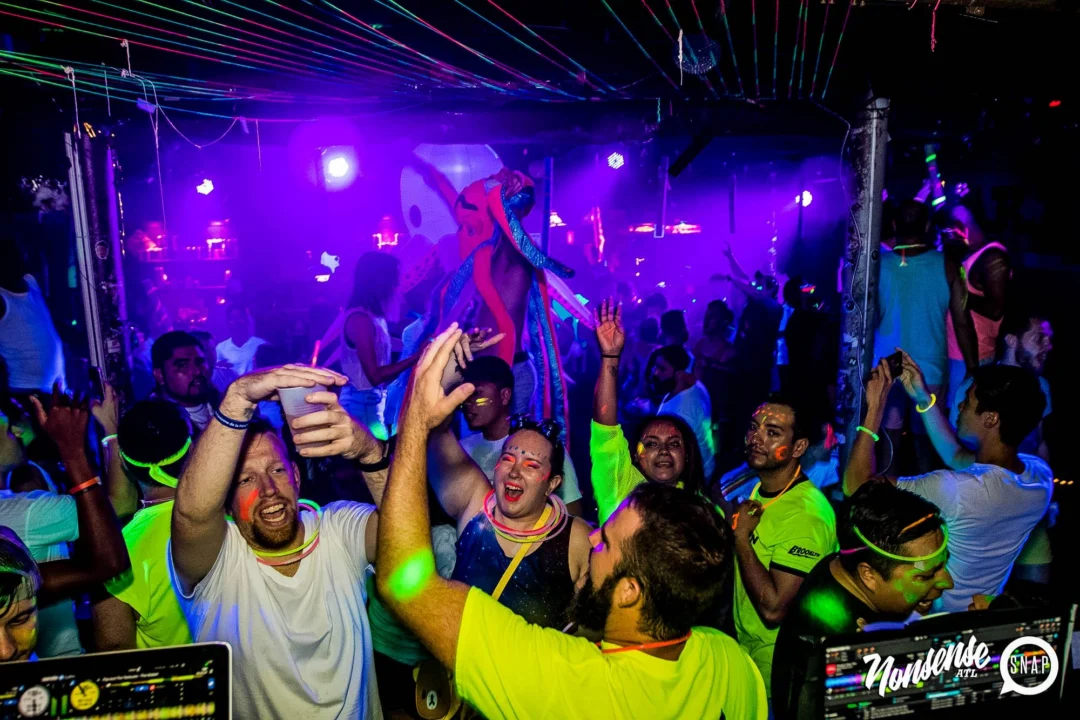 Nonsense GLOW Dance Party - July 2019 at The Basement. DJs: MP3PO & Skalaka. Facepainting by Brooke Creates. Photo by Oh Snap Kid.