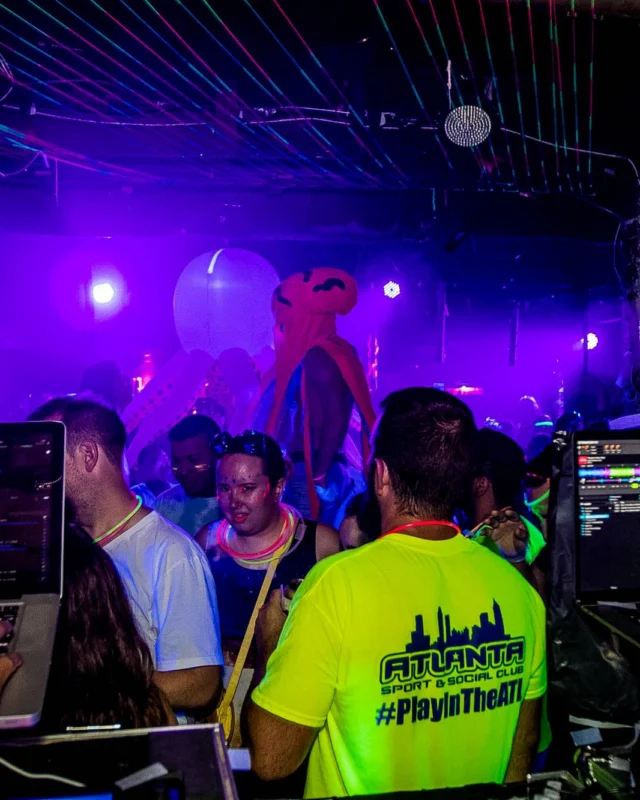 Nonsense GLOW Dance Party - July 2019 at The Basement. DJs: MP3PO & Skalaka. Facepainting by Brooke Creates. Photo by Oh Snap Kid.