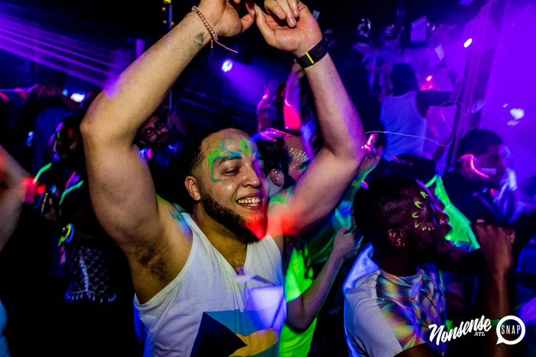 Nonsense GLOW Dance Party - July 2019 at The Basement. DJs: MP3PO & Skalaka. Facepainting by Brooke Creates. Photo by Oh Snap Kid.