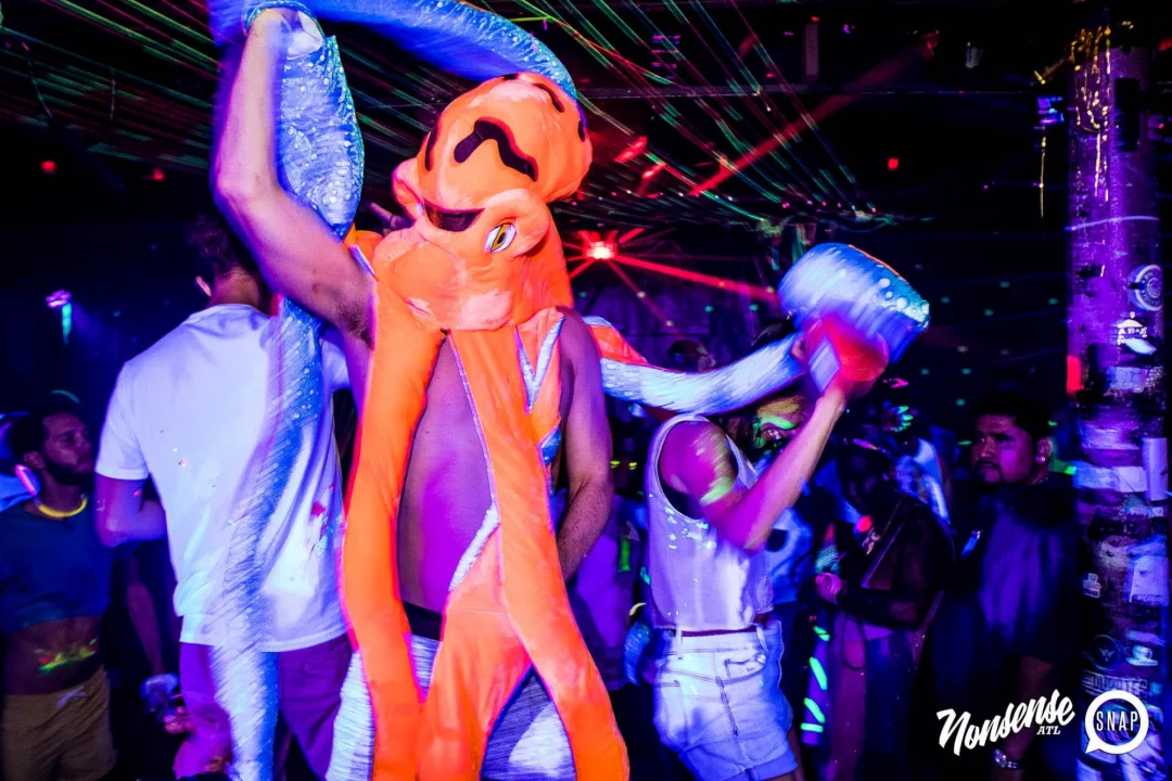 Nonsense GLOW Dance Party - July 2019 at The Basement. DJs: MP3PO & Skalaka. Facepainting by Brooke Creates. Photo by Oh Snap Kid.
