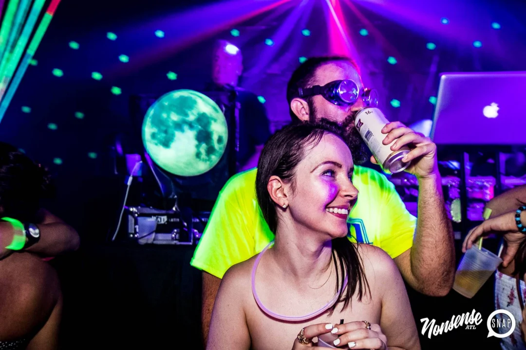 Nonsense GLOW Dance Party - July 2019 at The Basement. DJs: MP3PO & Skalaka. Facepainting by Brooke Creates. Photo by Oh Snap Kid.
