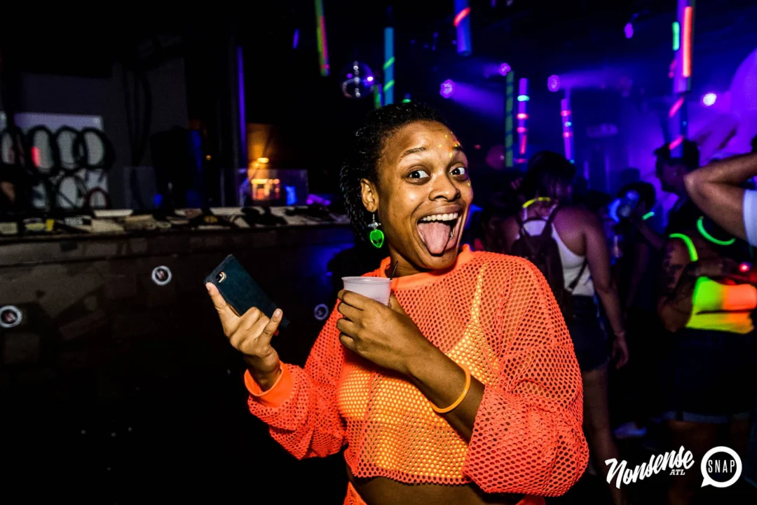 Nonsense GLOW Dance Party - July 2019 at The Basement. DJs: MP3PO & Skalaka. Facepainting by Brooke Creates. Photo by Oh Snap Kid.