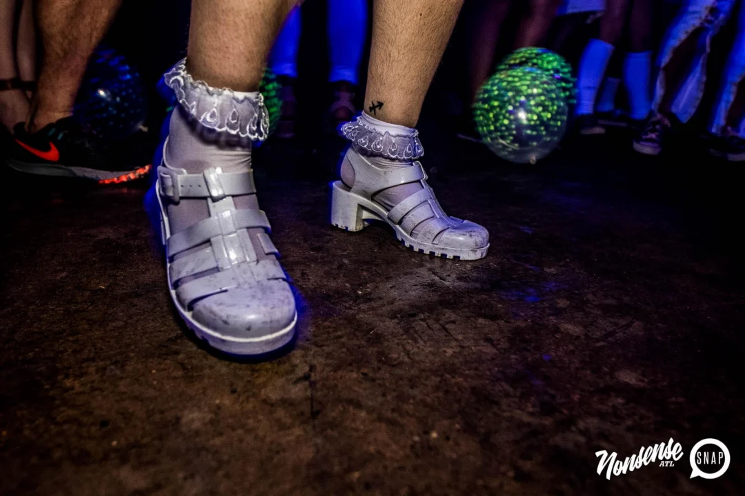 Nonsense GLOW Dance Party - July 2019 at The Basement. DJs: MP3PO & Skalaka. Facepainting by Brooke Creates. Photo by Oh Snap Kid.