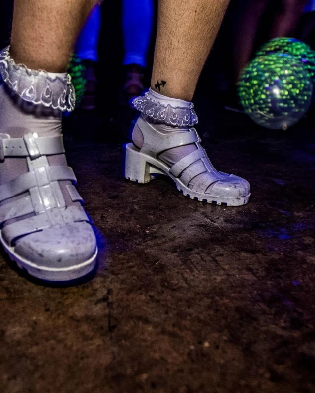 Nonsense GLOW Dance Party - July 2019 at The Basement. DJs: MP3PO & Skalaka. Facepainting by Brooke Creates. Photo by Oh Snap Kid.