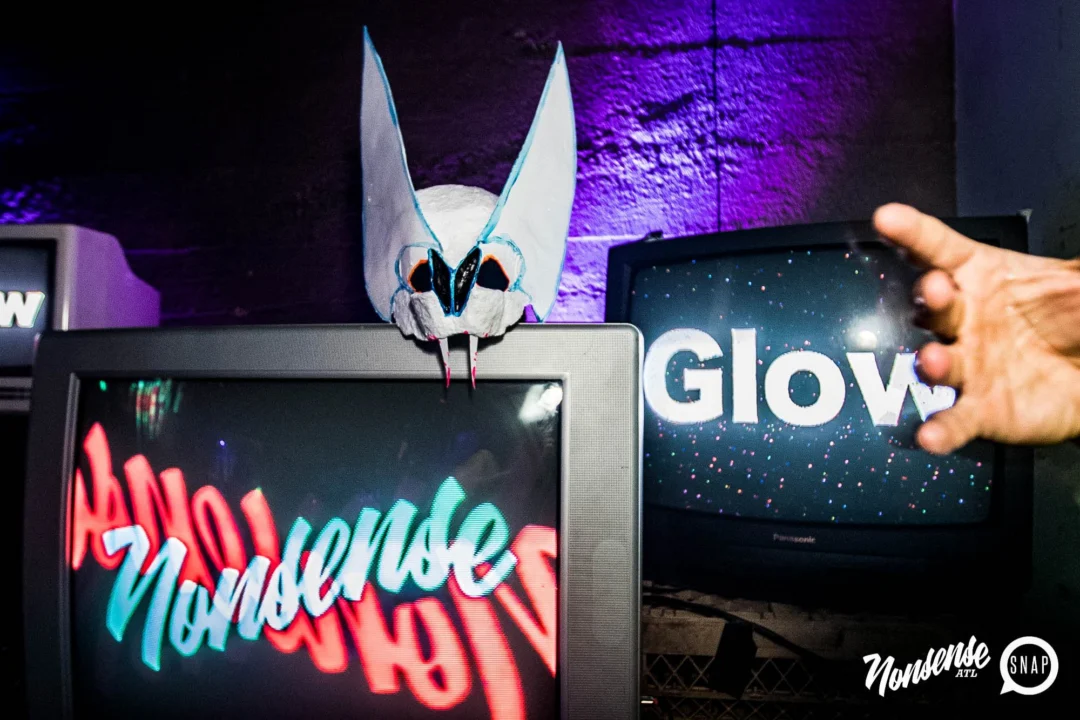 Nonsense GLOW Dance Party - July 2019 at The Basement. DJs: MP3PO & Skalaka. Facepainting by Brooke Creates. Photo by Oh Snap Kid.