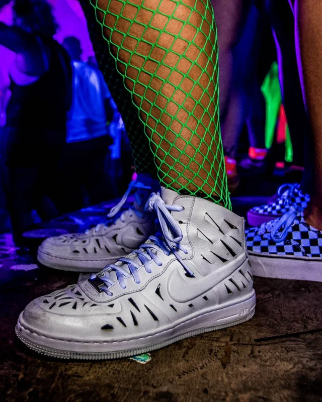 Nonsense GLOW Dance Party - July 2019 at The Basement. DJs: MP3PO & Skalaka. Facepainting by Brooke Creates. Photo by Oh Snap Kid.