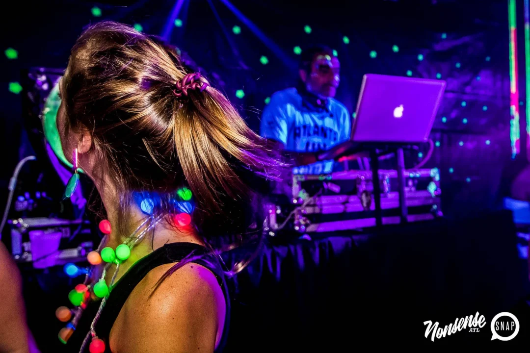 Nonsense GLOW Dance Party - July 2019 at The Basement. DJs: MP3PO & Skalaka. Facepainting by Brooke Creates. Photo by Oh Snap Kid.