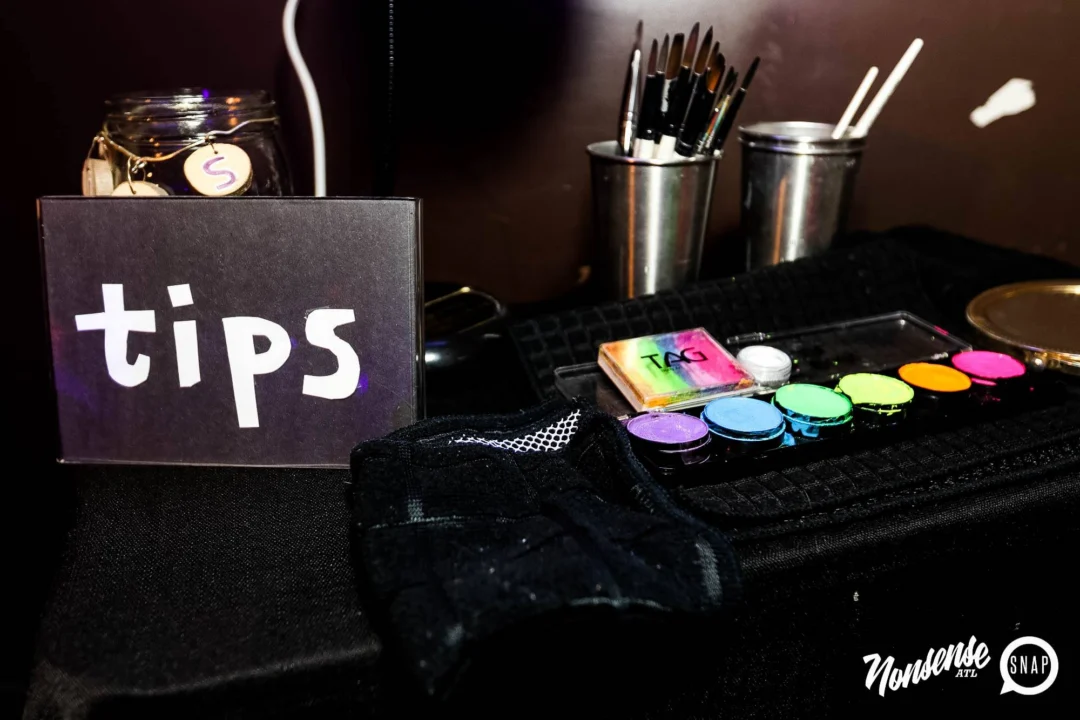 Nonsense GLOW Dance Party - July 2019 at The Basement. DJs: MP3PO & Skalaka. Facepainting by Brooke Creates. Photo by Oh Snap Kid.