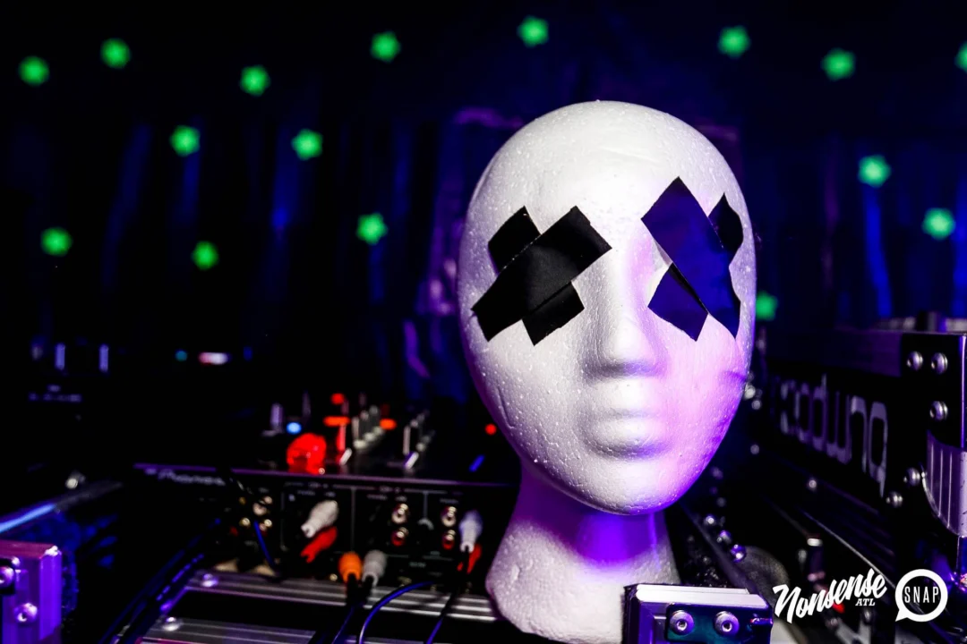 Nonsense GLOW Dance Party - July 2019 at The Basement. DJs: MP3PO & Skalaka. Facepainting by Brooke Creates. Photo by Oh Snap Kid.