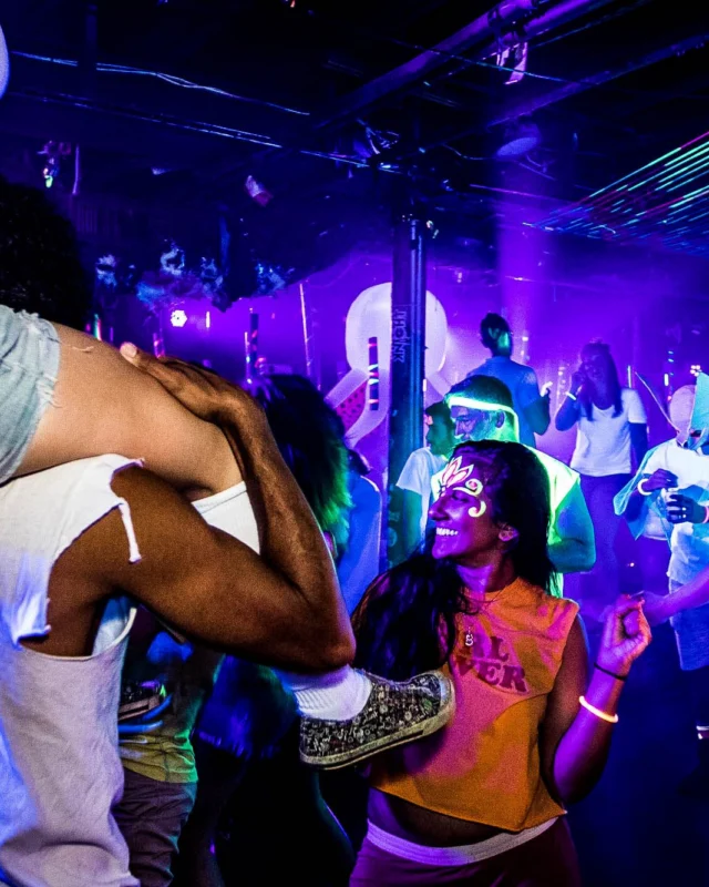 Nonsense GLOW Dance Party - July 2019 at The Basement. DJs: MP3PO & Skalaka. Facepainting by Brooke Creates. Photo by Oh Snap Kid.