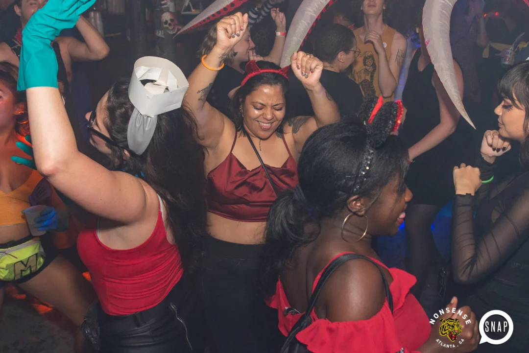 Hot Mess Halloween 2021 📸: @nonsenseatl