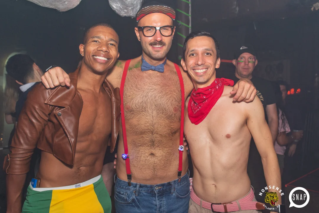 Hot Mess Halloween 2021 📸: @nonsenseatl