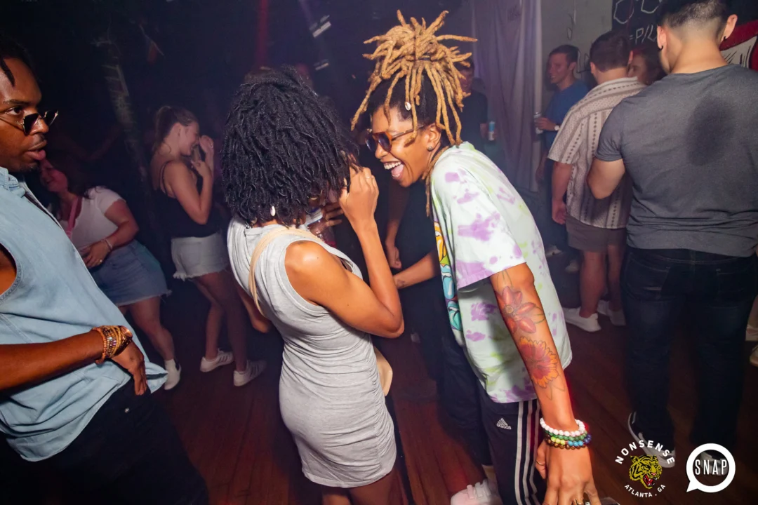 Hot Mess dance pop party - July 2022 - third Friday of every month at The Basement - DJ: Kimber - Photos: Darcy @ Oh Snap Kid