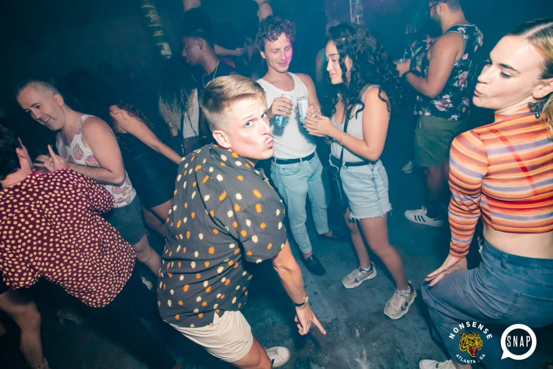 Hot Mess dance pop party - July 2022 - third Friday of every month at The Basement - DJ: Kimber - Photos: Darcy @ Oh Snap Kid