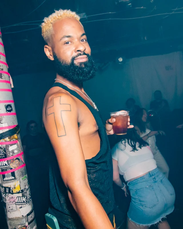 Hot Mess dance pop party - July 2022 - third Friday of every month at The Basement - DJ: Kimber - Photos: Darcy @ Oh Snap Kid