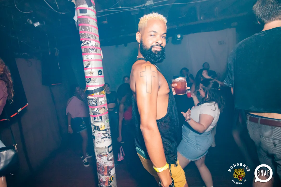 Hot Mess dance pop party - July 2022 - third Friday of every month at The Basement - DJ: Kimber - Photos: Darcy @ Oh Snap Kid