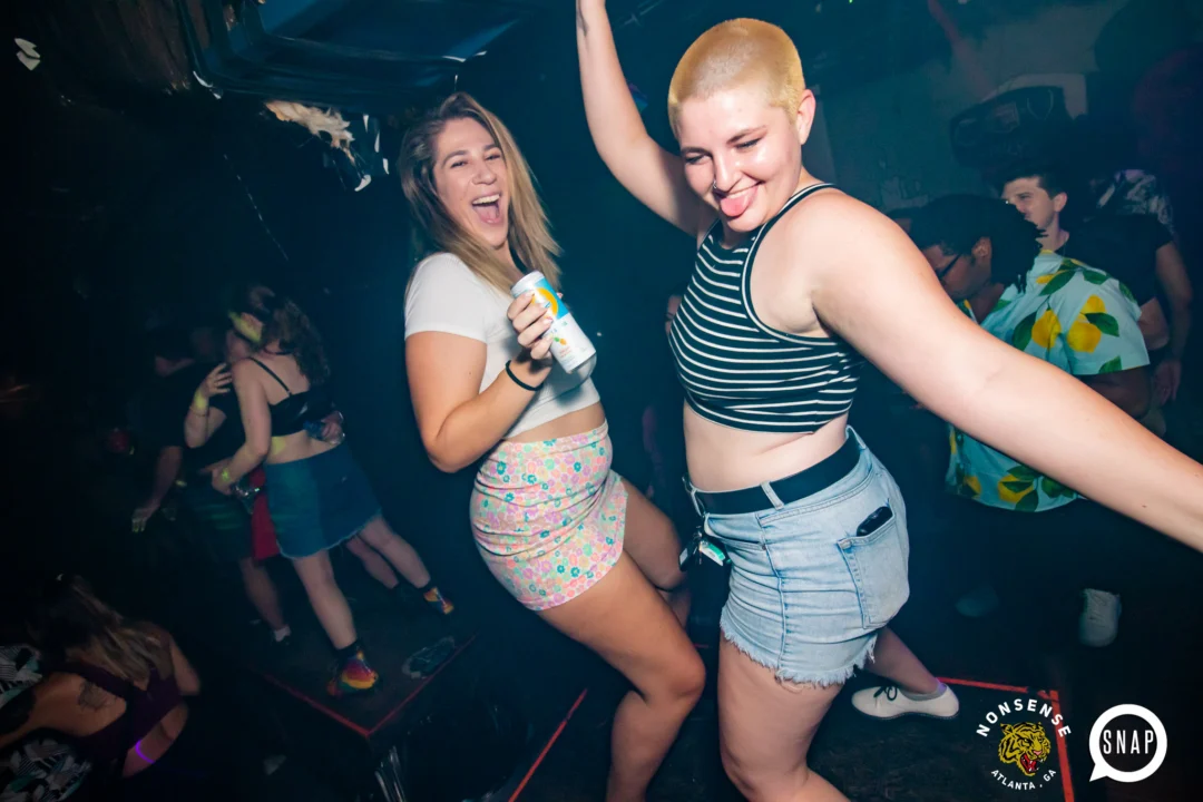 Hot Mess dance pop party - July 2022 - third Friday of every month at The Basement - DJ: Kimber - Photos: Darcy @ Oh Snap Kid
