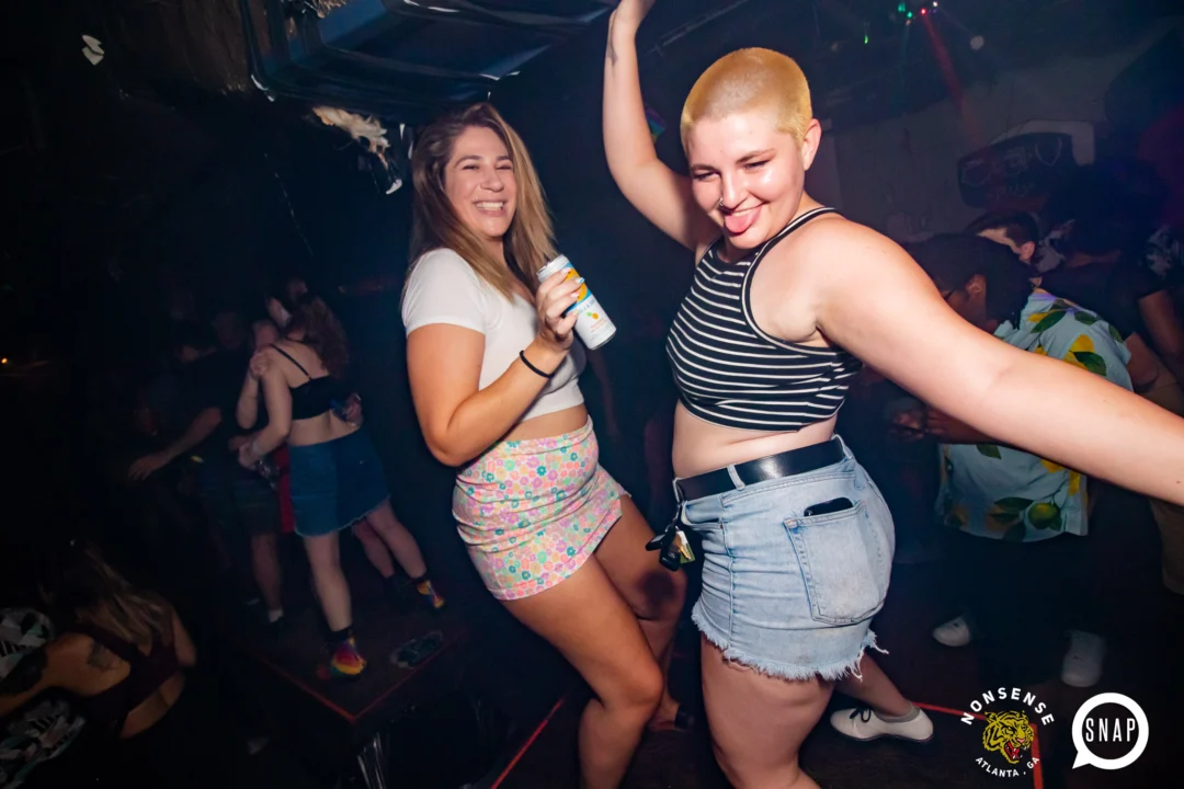 Hot Mess dance pop party - July 2022 - third Friday of every month at The Basement - DJ: Kimber - Photos: Darcy @ Oh Snap Kid