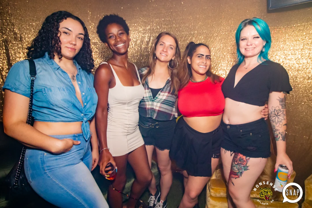 Hot Mess dance pop party - July 2022 - third Friday of every month at The Basement - DJ: Kimber - Photos: Darcy @ Oh Snap Kid