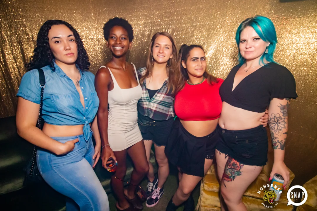 Hot Mess dance pop party - July 2022 - third Friday of every month at The Basement - DJ: Kimber - Photos: Darcy @ Oh Snap Kid