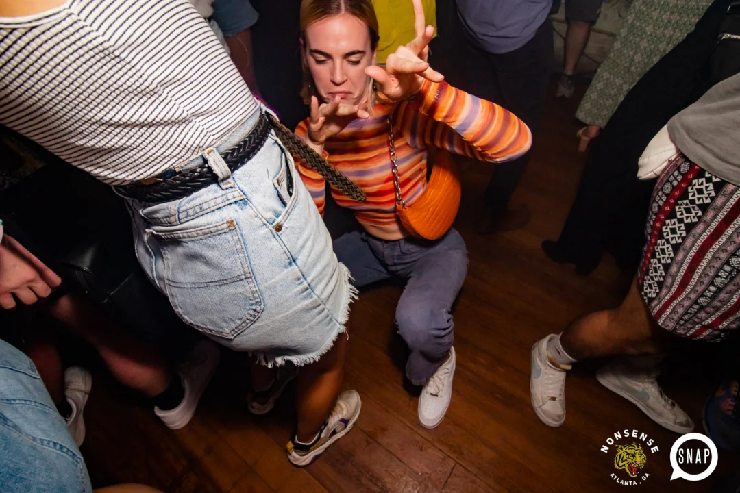 Hot Mess dance pop party - July 2022 - third Friday of every month at The Basement - DJ: Kimber - Photos: Darcy @ Oh Snap Kid