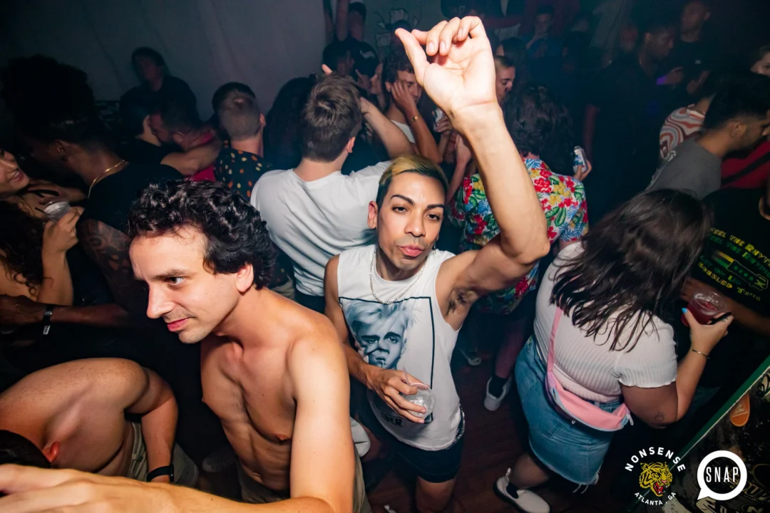 Hot Mess dance pop party - July 2022 - third Friday of every month at The Basement - DJ: Kimber - Photos: Darcy @ Oh Snap Kid