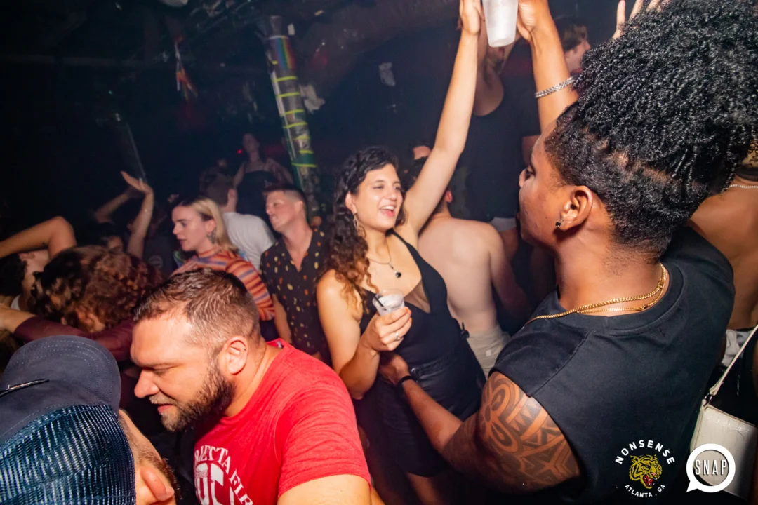 Hot Mess dance pop party - July 2022 - third Friday of every month at The Basement - DJ: Kimber - Photos: Darcy @ Oh Snap Kid