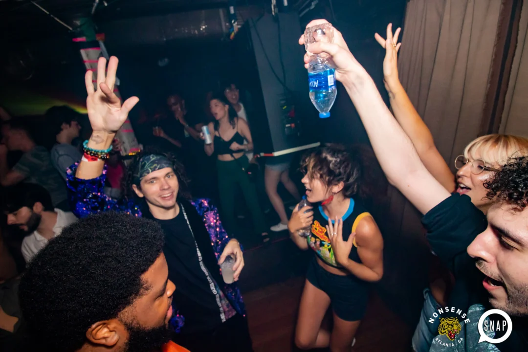 Hot Mess dance pop party - July 2022 - third Friday of every month at The Basement - DJ: Kimber - Photos: Darcy @ Oh Snap Kid