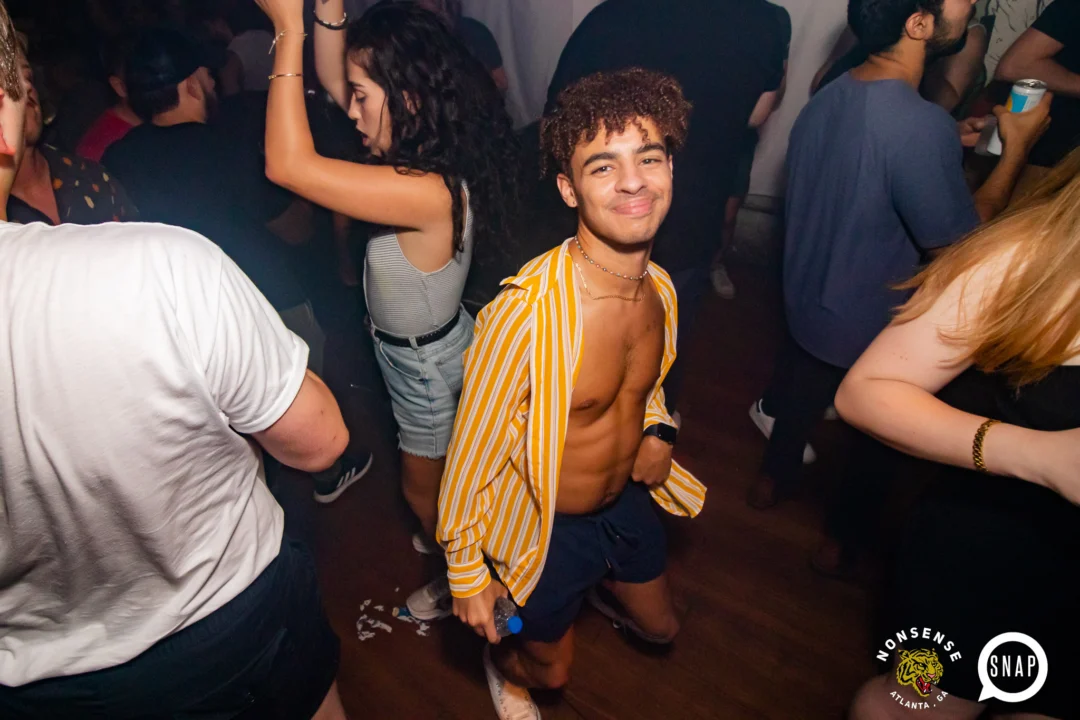 Hot Mess dance pop party - July 2022 - third Friday of every month at The Basement - DJ: Kimber - Photos: Darcy @ Oh Snap Kid