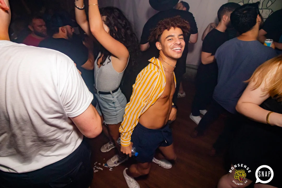 Hot Mess dance pop party - July 2022 - third Friday of every month at The Basement - DJ: Kimber - Photos: Darcy @ Oh Snap Kid