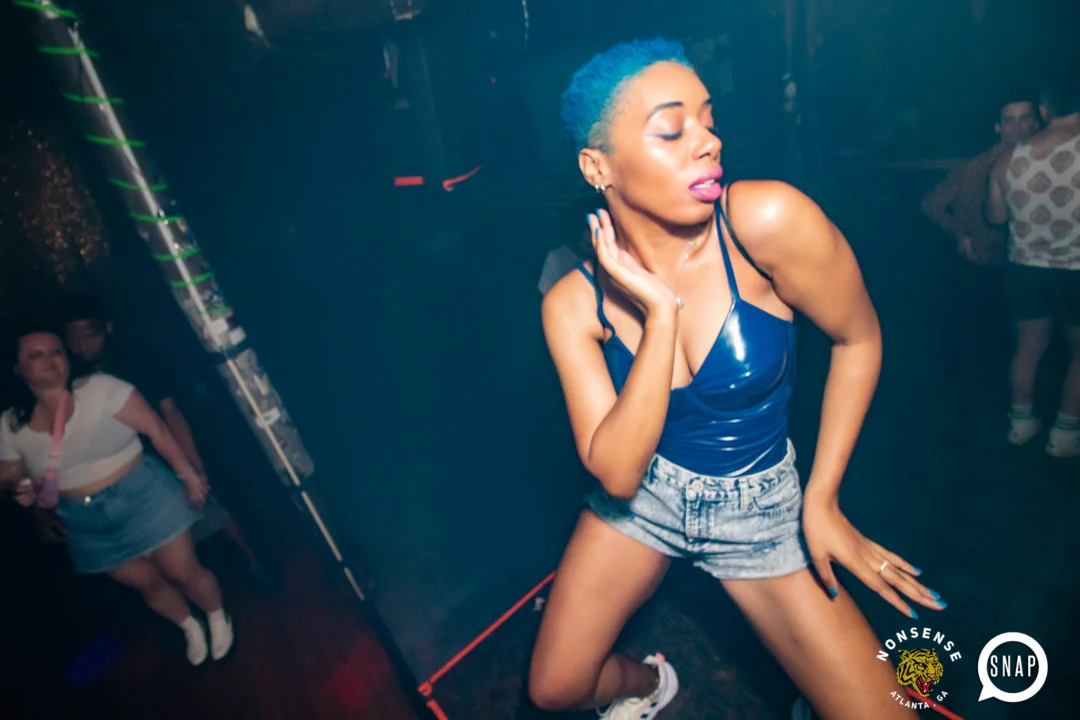 Hot Mess dance pop party - July 2022 - third Friday of every month at The Basement - DJ: Kimber - Photos: Darcy @ Oh Snap Kid