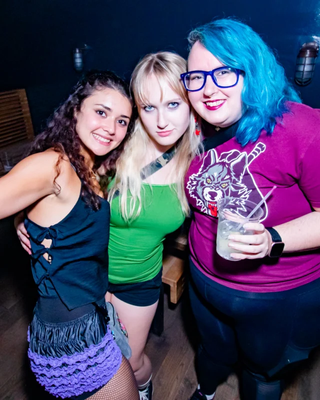 Indie Sleaze - July 2022 - second Saturday of the month @Ammazza - DJ: Kimber - Photos: Darcy @ Oh Snap Kid
