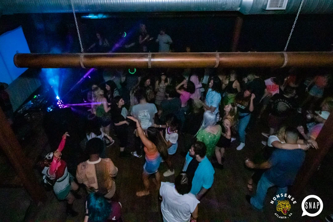 Indie Sleaze - July 2022 - second Saturday of the month @Ammazza - DJ: Kimber - Photos: Darcy @ Oh Snap Kid