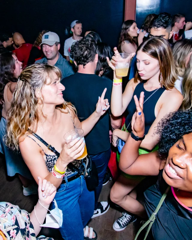 Indie Sleaze - July 2022 - second Saturday of the month @Ammazza - DJ: Kimber - Photos: Darcy @ Oh Snap Kid