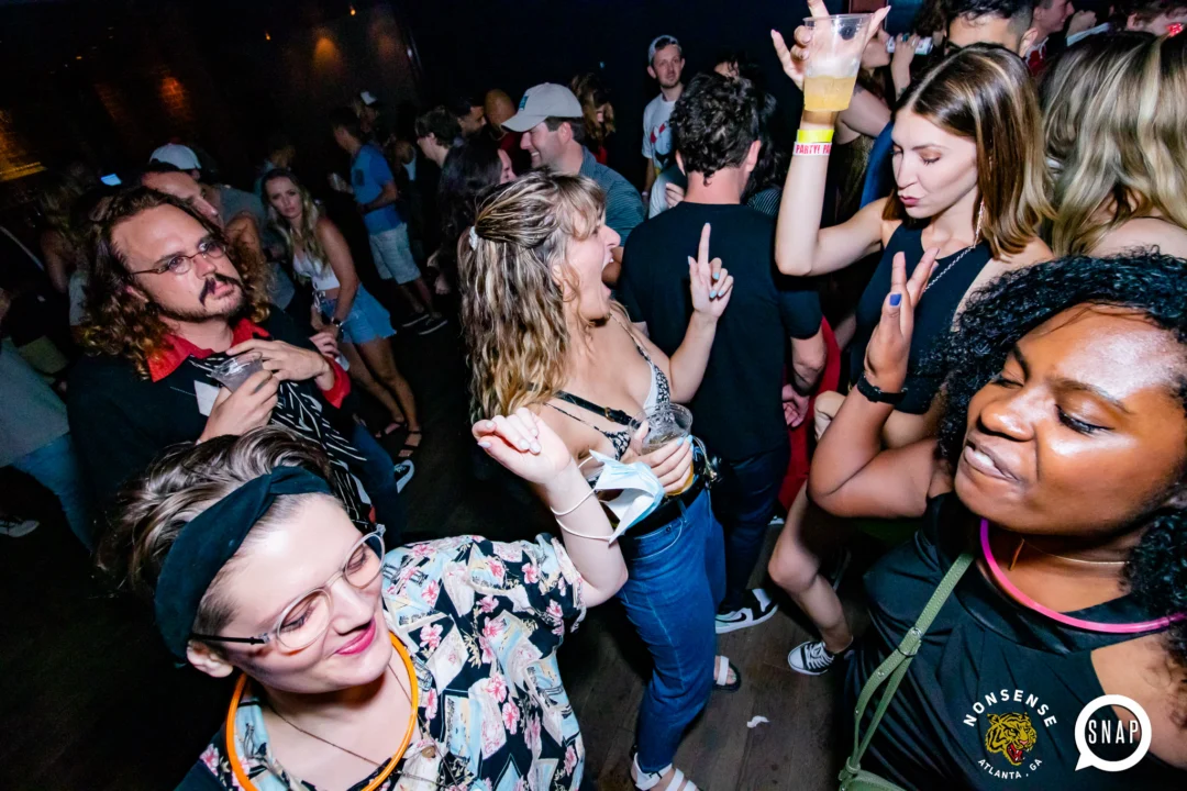 Indie Sleaze - July 2022 - second Saturday of the month @Ammazza - DJ: Kimber - Photos: Darcy @ Oh Snap Kid