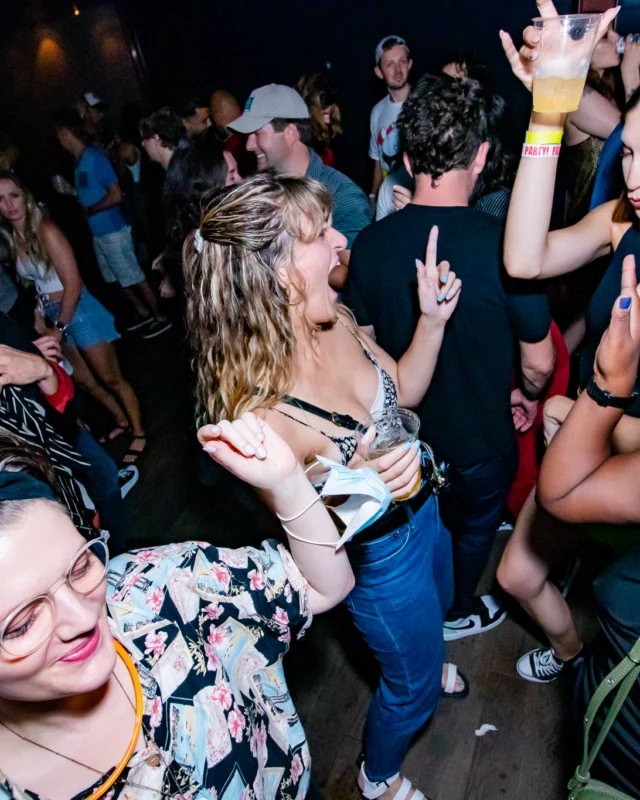 Indie Sleaze - July 2022 - second Saturday of the month @Ammazza - DJ: Kimber - Photos: Darcy @ Oh Snap Kid