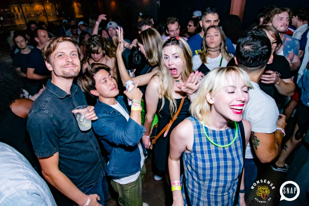 Indie Sleaze - July 2022 - second Saturday of the month @Ammazza - DJ: Kimber - Photos: Darcy @ Oh Snap Kid