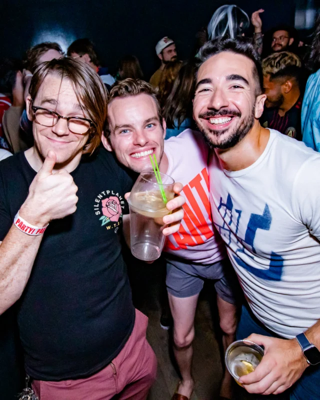 Indie Sleaze - July 2022 - second Saturday of the month @Ammazza - DJ: Kimber - Photos: Darcy @ Oh Snap Kid